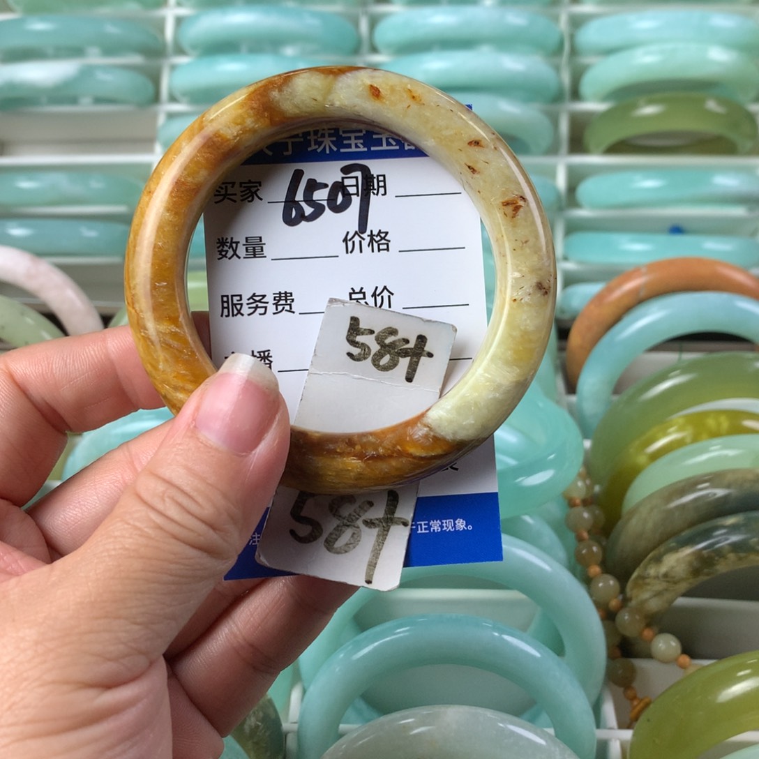 蛇纹石玉手镯未镶嵌6507