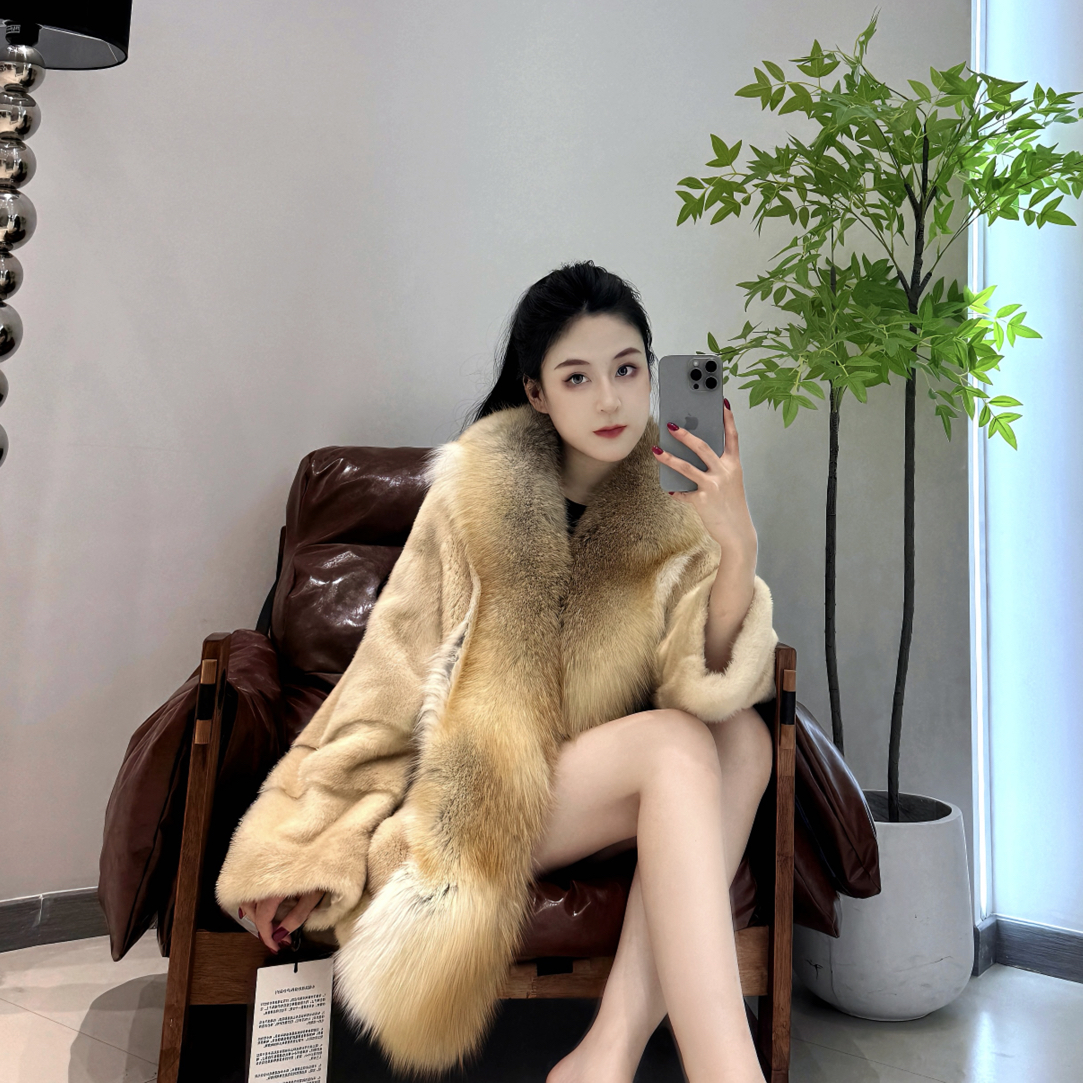 进口金色狐狸毛领貂皮大衣2025年新款年轻款皮草整貂毛外套女
