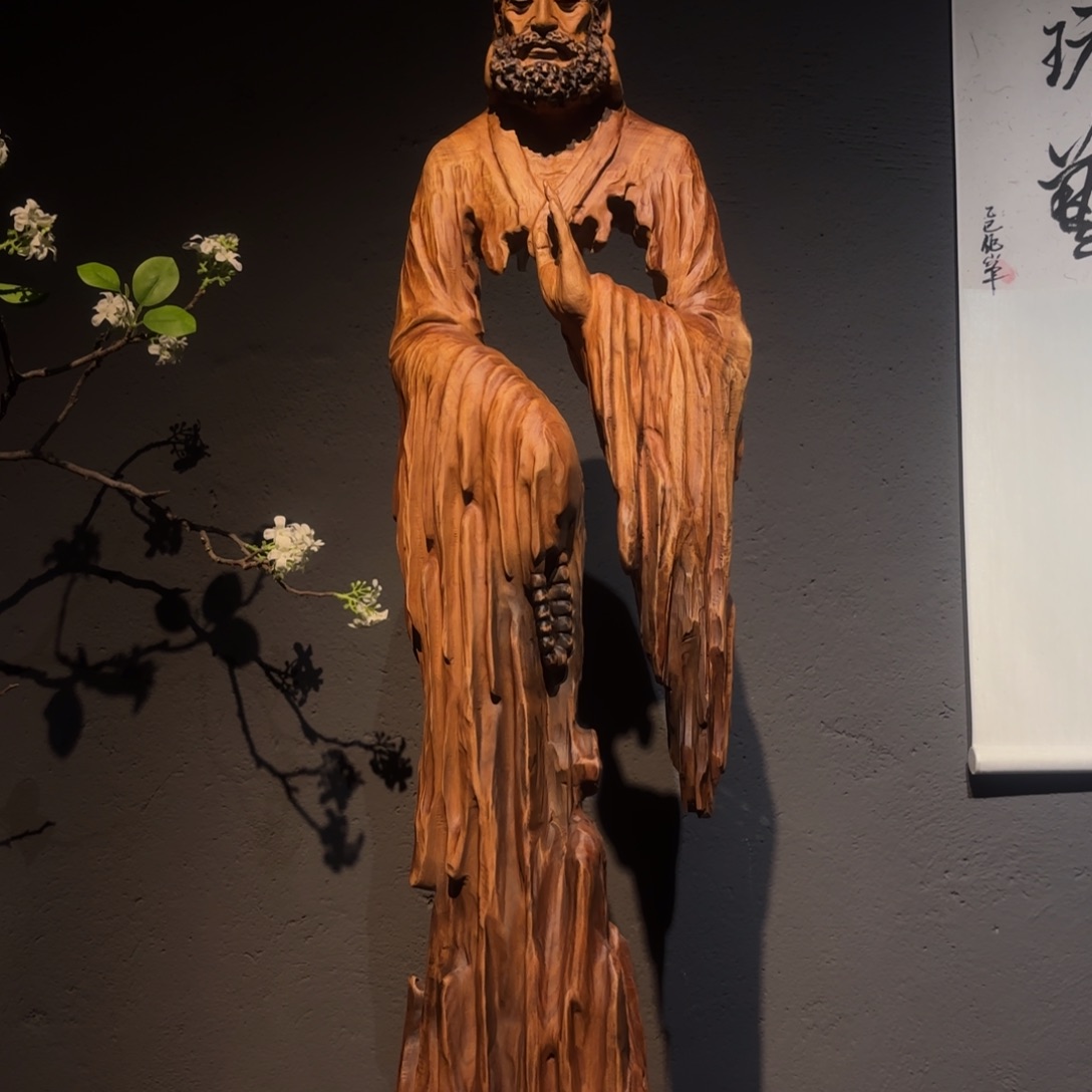花梨木类达摩祖师悟禅