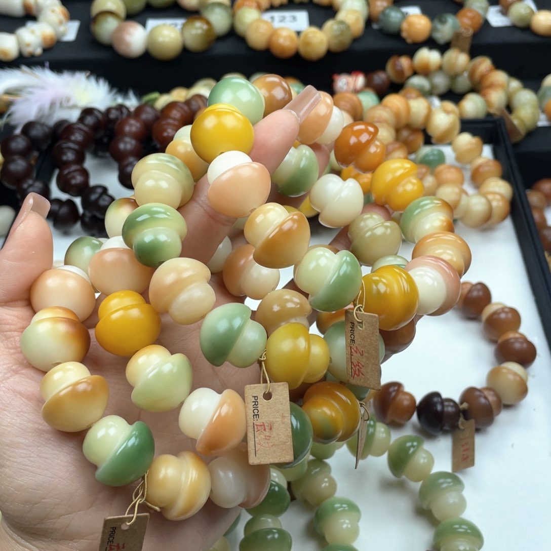 白玉菩提手串生长纹