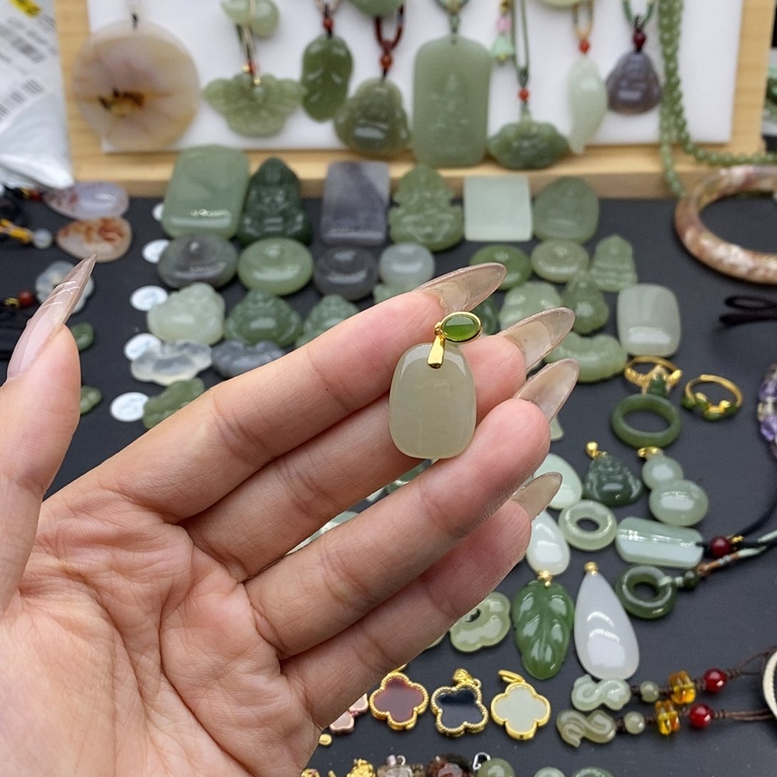 和田玉吊坠(不含链)银S925镶嵌