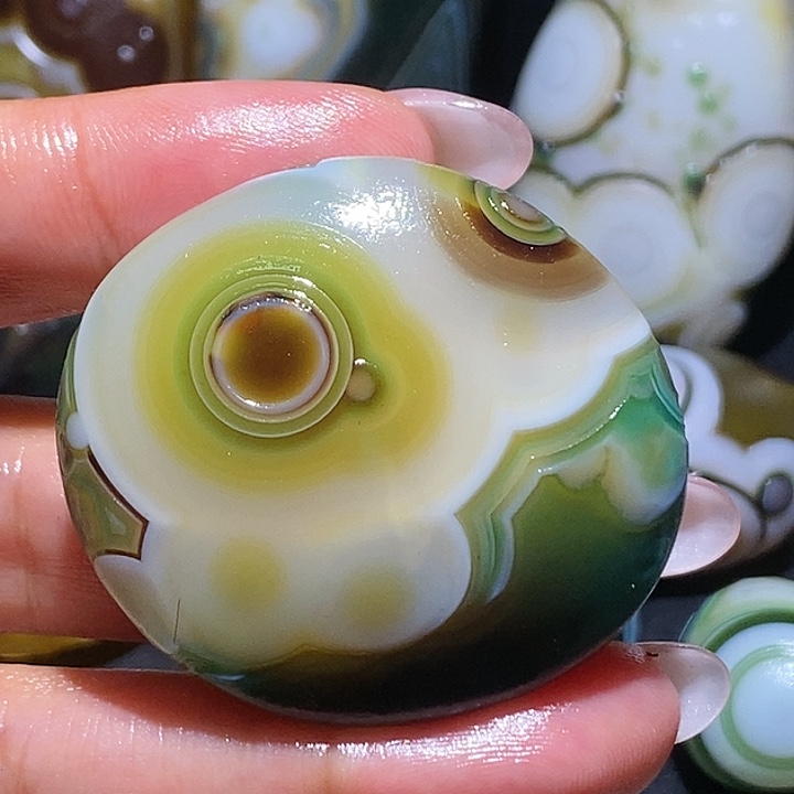 玛瑙/玉髓未镶嵌珠宝奇石108