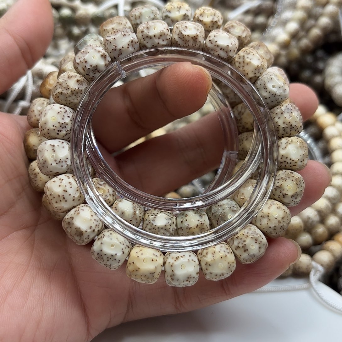 蓝***k星月菩提吊坠11无相火烧云毕业星点