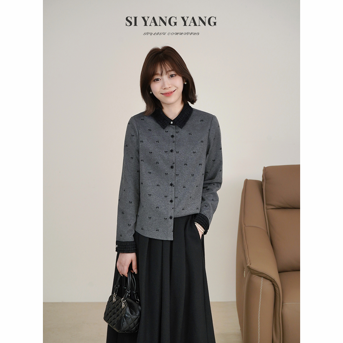 斯洋洋SIYANG冬季女装蝴蝶结印花通勤减龄独特上衣SY511A051SYY