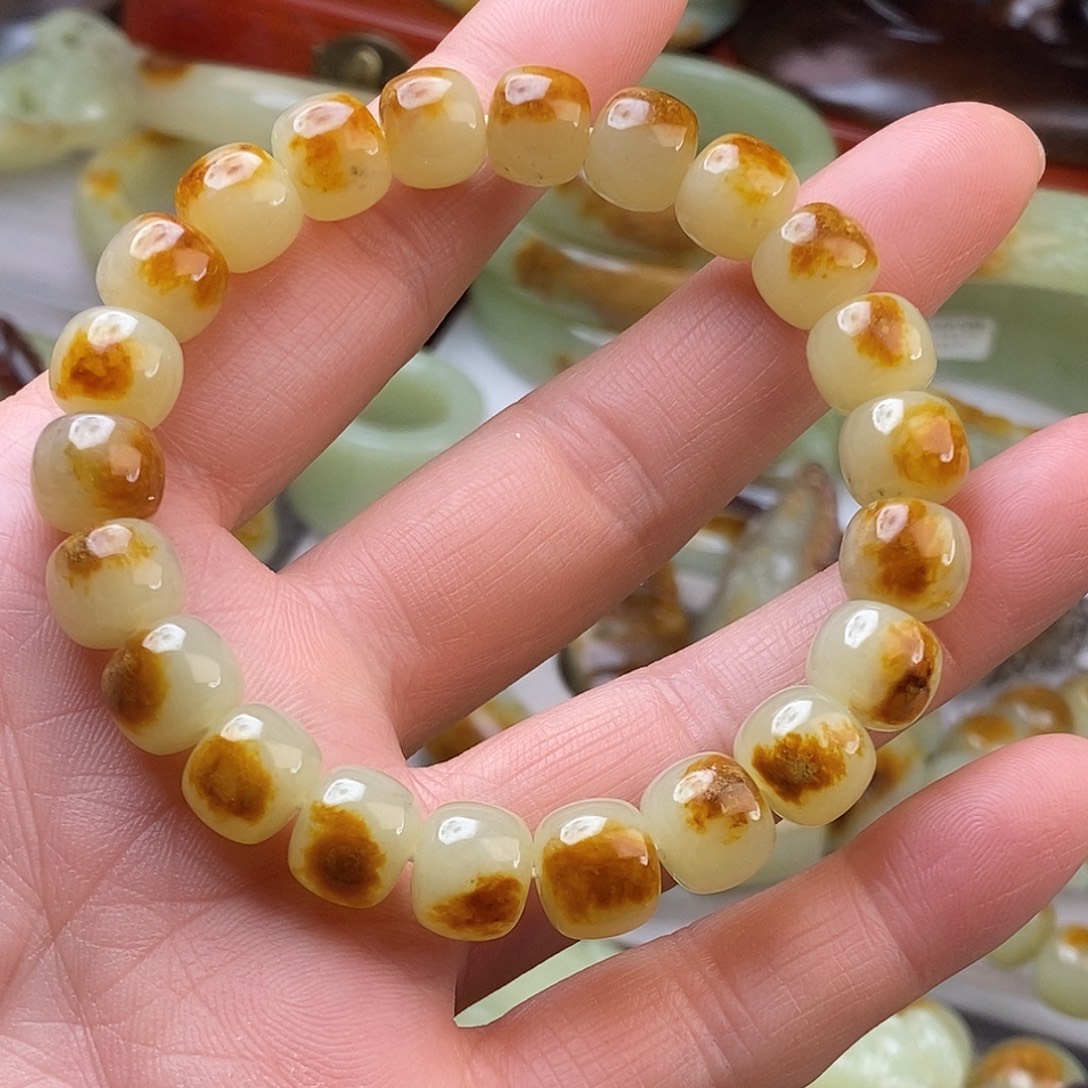 侨***外岫岩河磨玉（透闪石质玉）未镶嵌手链