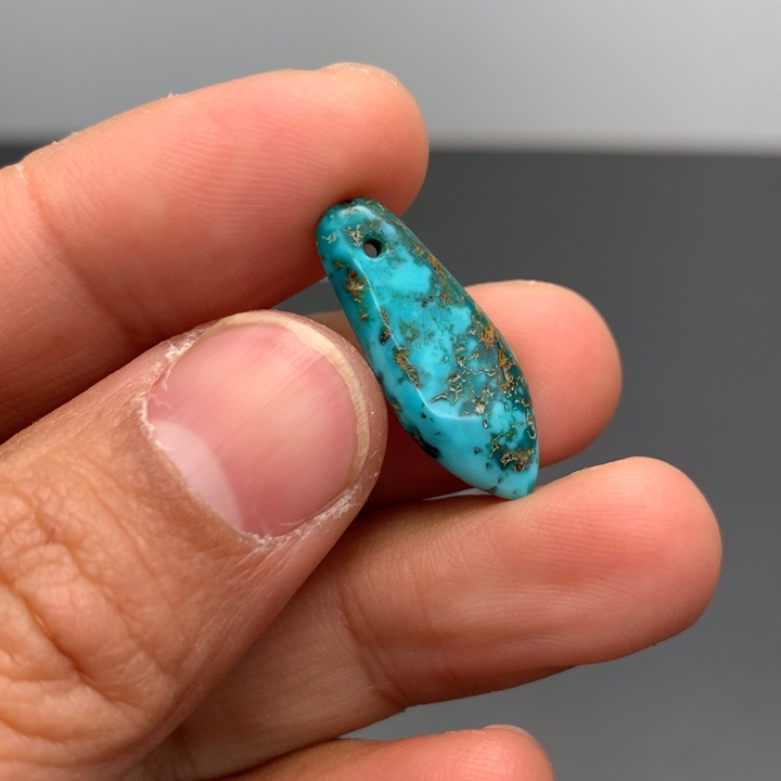 绿松石颈饰未镶嵌