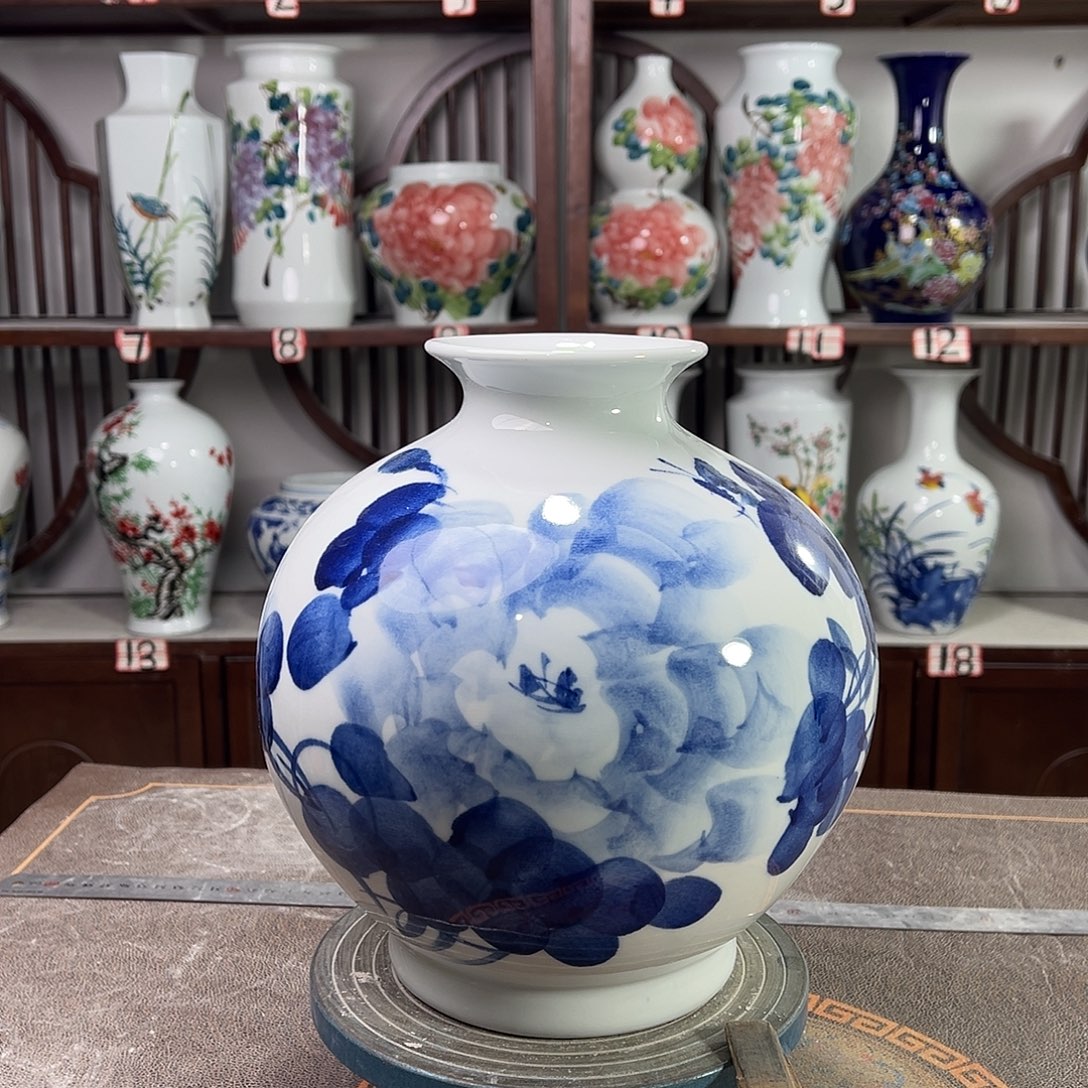 陶摆件景德镇陶瓷石青牡