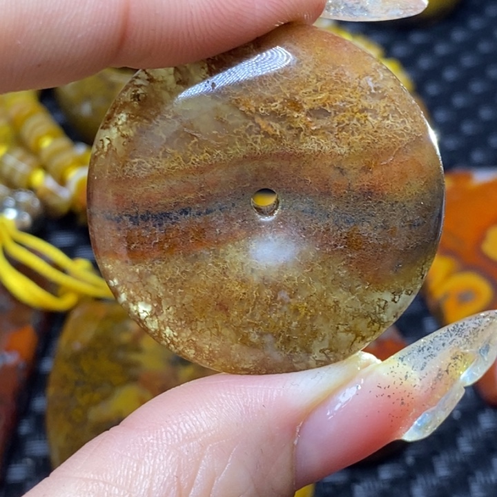 玛瑙/玉髓颈饰未镶嵌