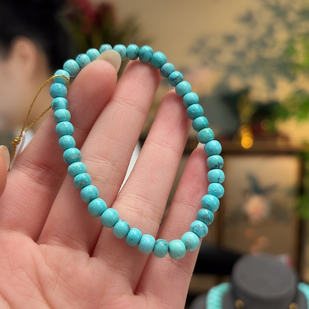 绿松石未镶嵌颈饰