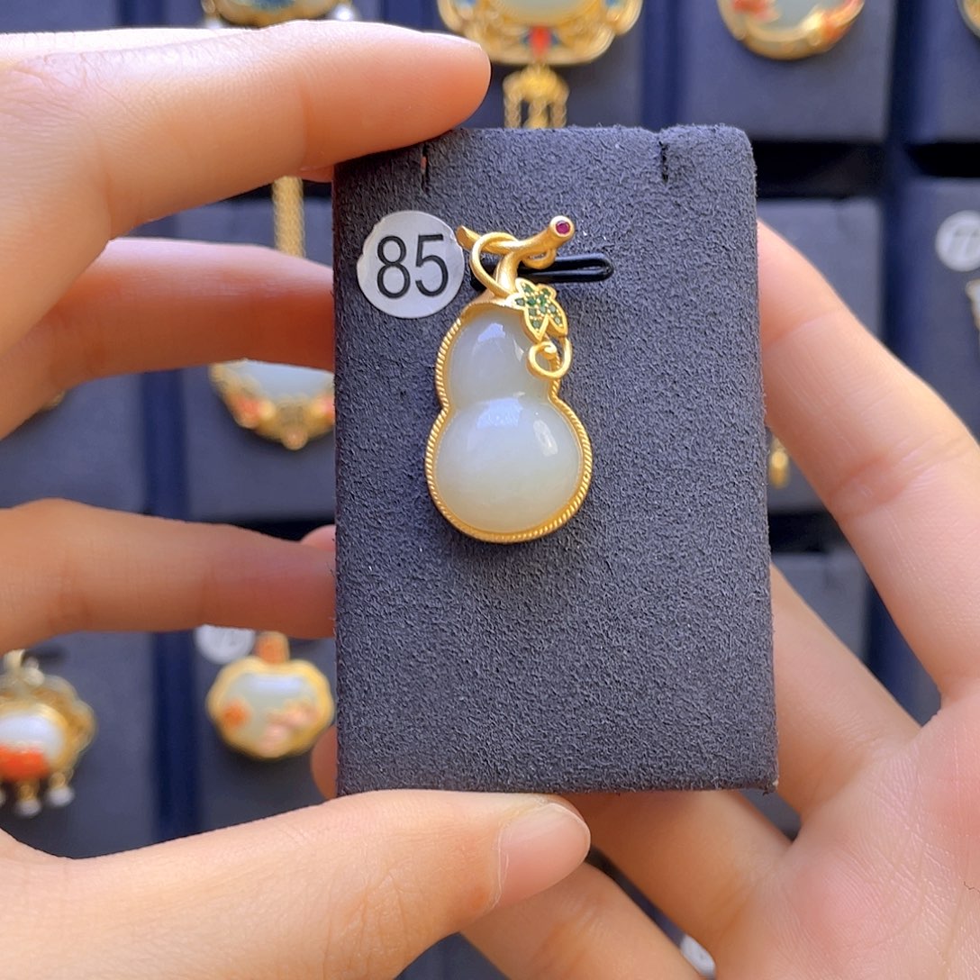 和田玉颈饰银S925镀金镶嵌