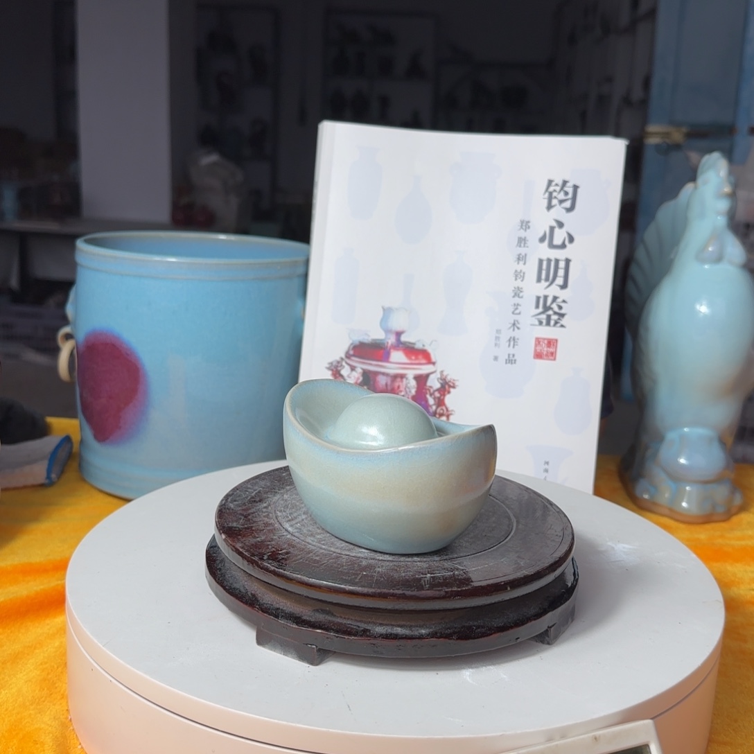 刘***平陶摆件郑家钧瓷摆件