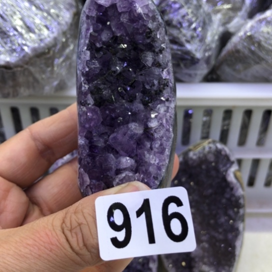 紫晶天然水晶摆件未镶嵌