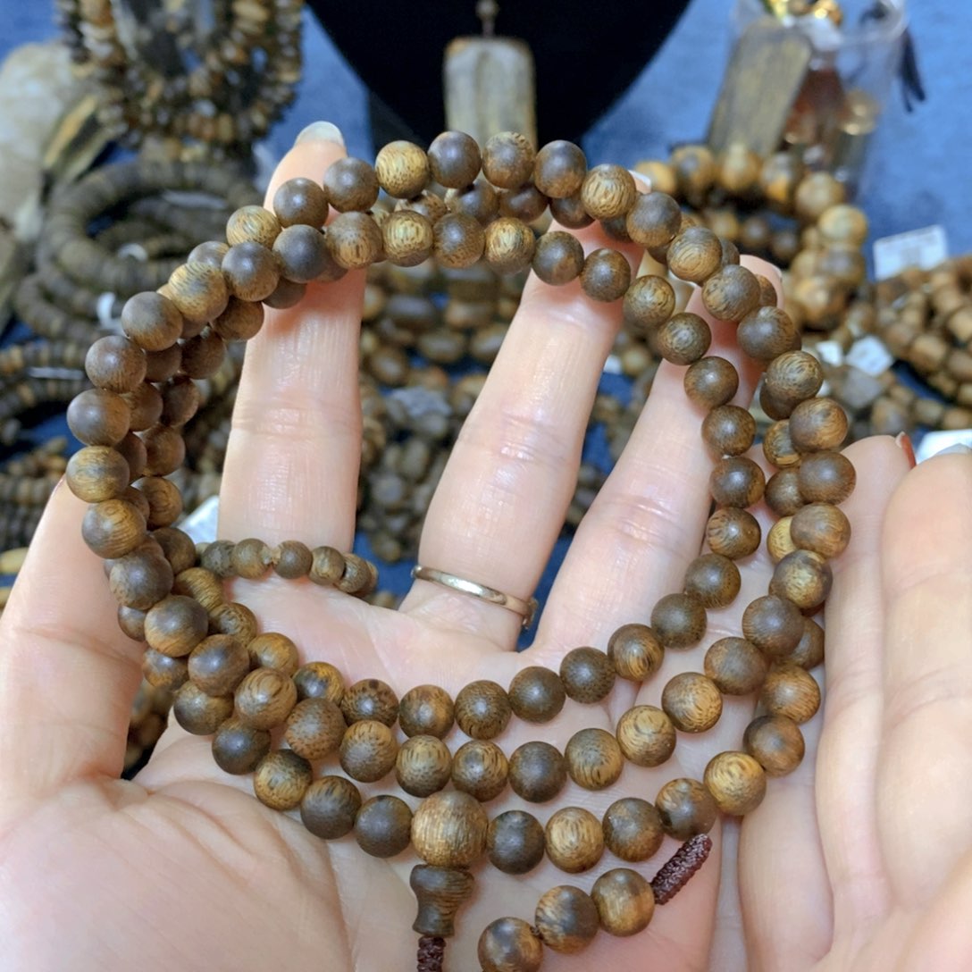 沉香手串白棋圆珠卡7-17克多样性发货一条