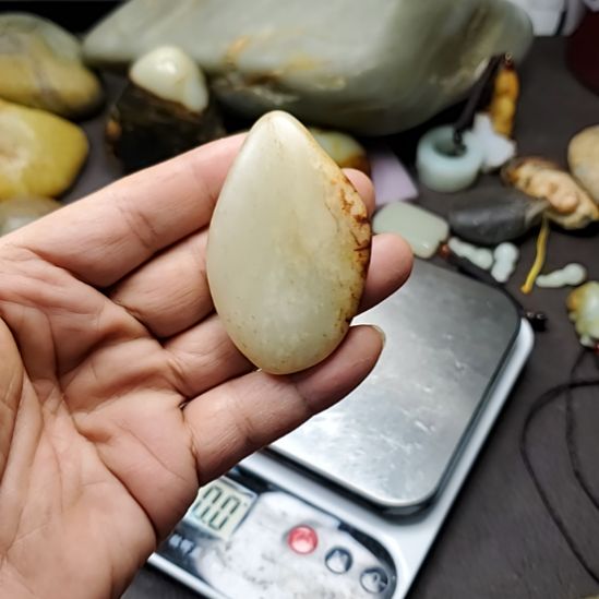 和田玉（糖玉）未镶嵌挂件