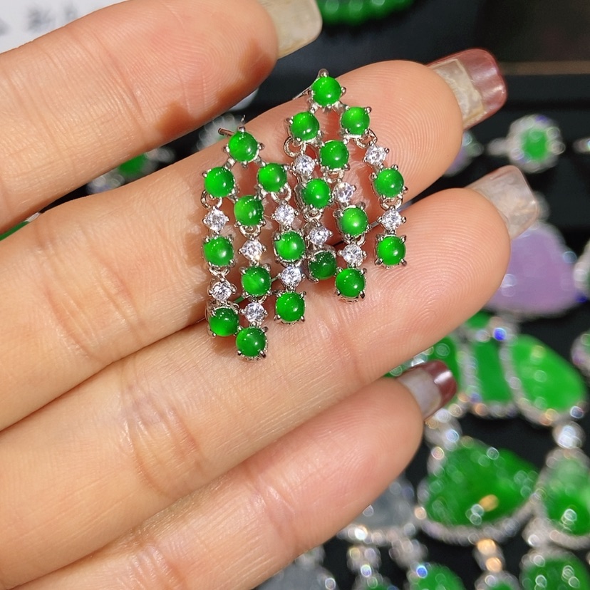 【闪购商品】翡翠耳饰未镶嵌天然翡翠