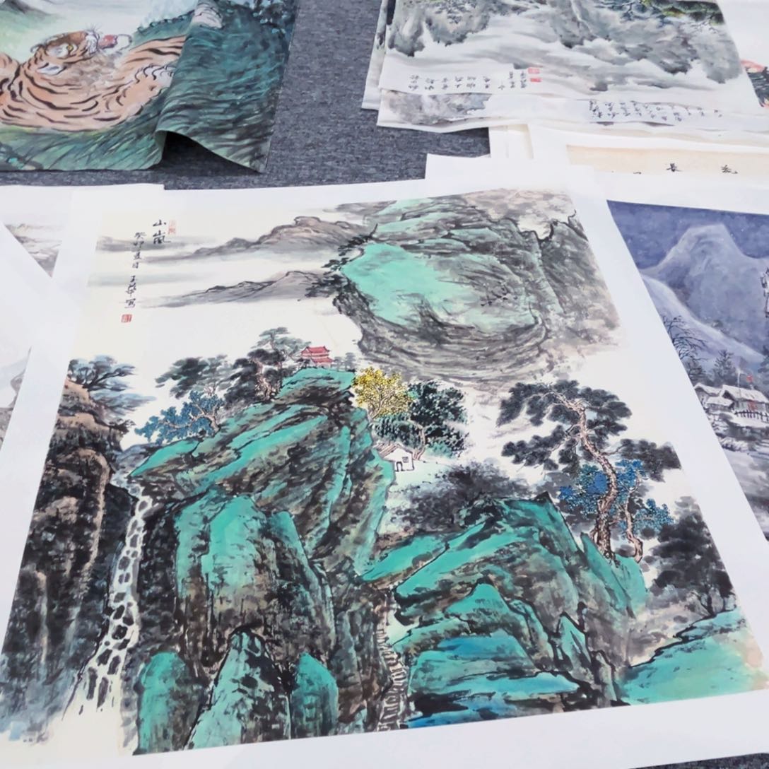 国画萌**总四尺斗方绘画作品