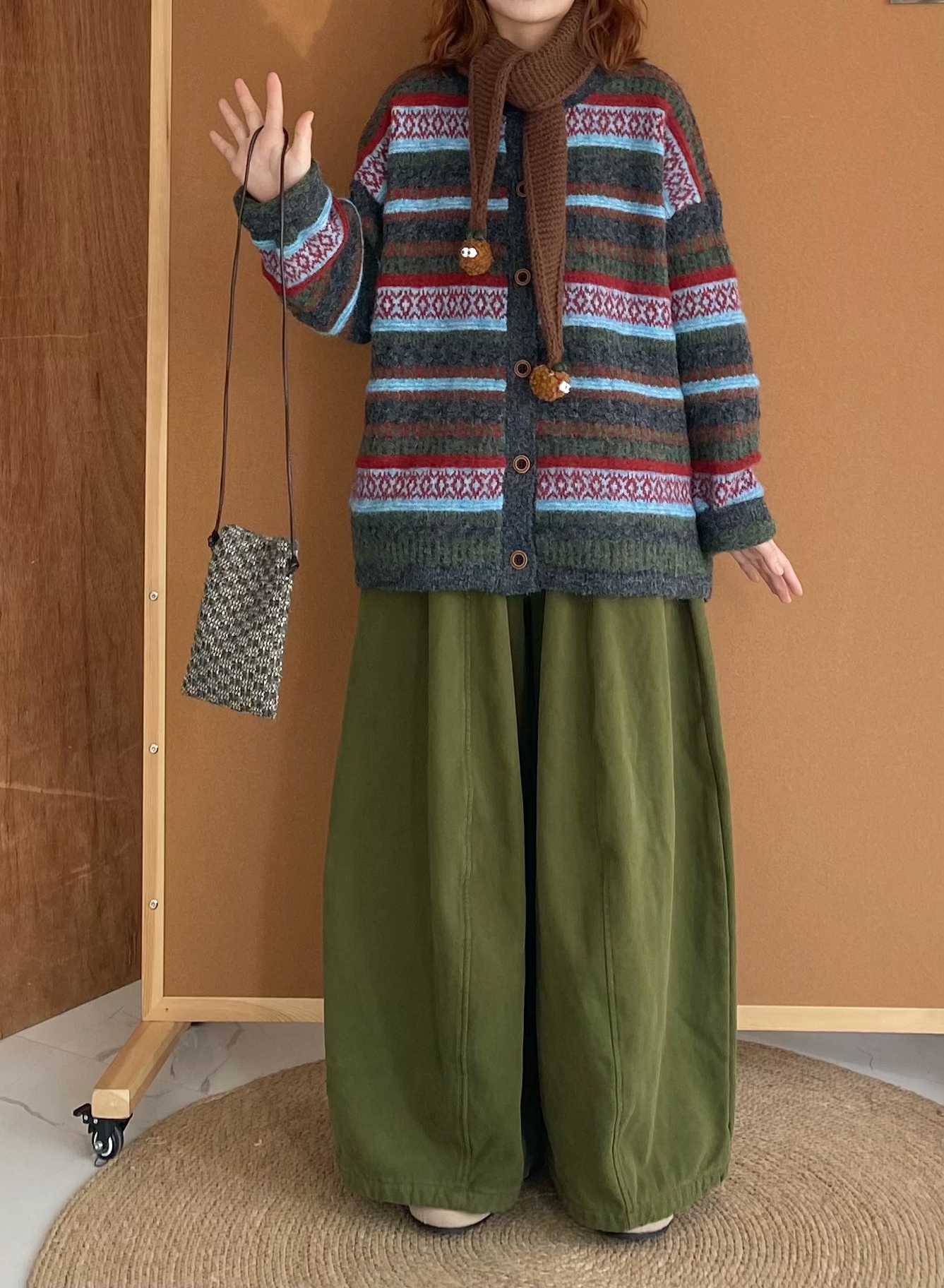 日系复古撞色宽松开衫纽扣款毛衣