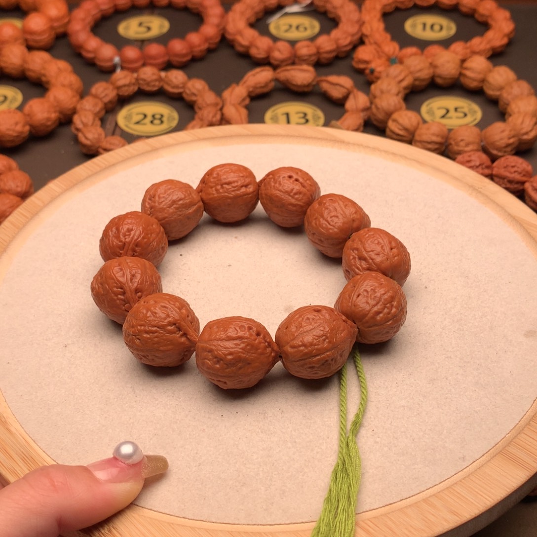 手串文玩核桃麻团