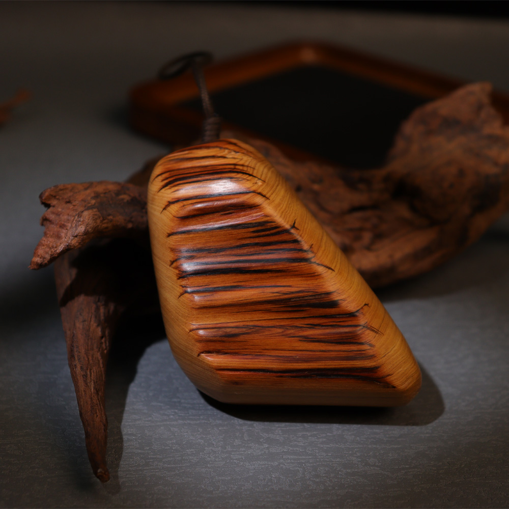 崖柏把件·虎皮纹陈化料·MYBC002