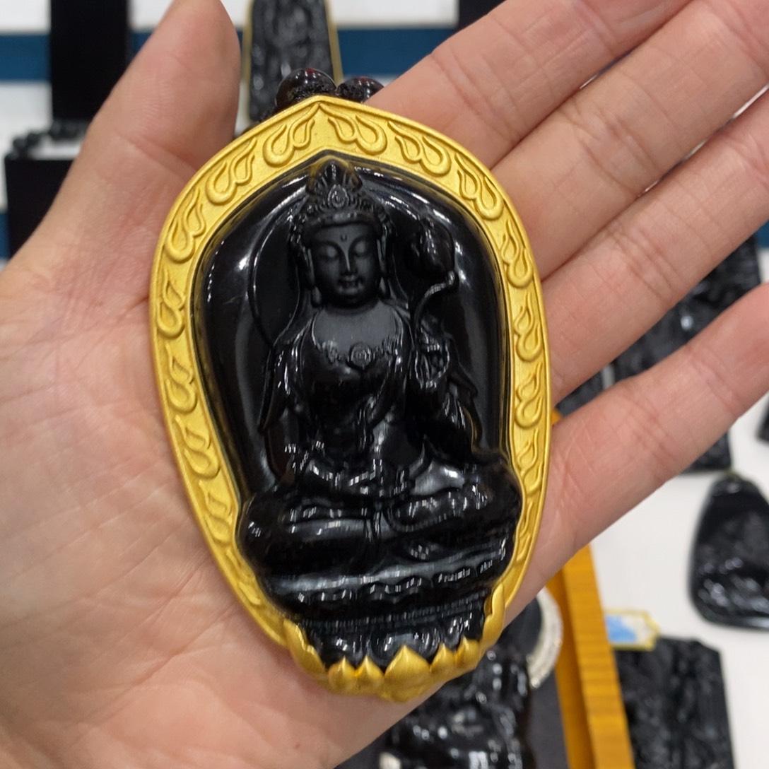 弥***佛蛇纹石玉银S925镶嵌吊坠