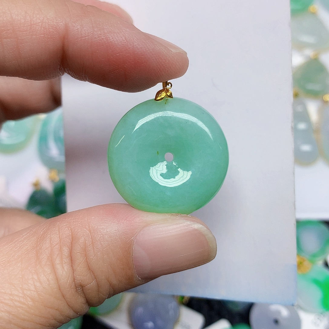 翡翠18K金镶嵌颈饰3455778