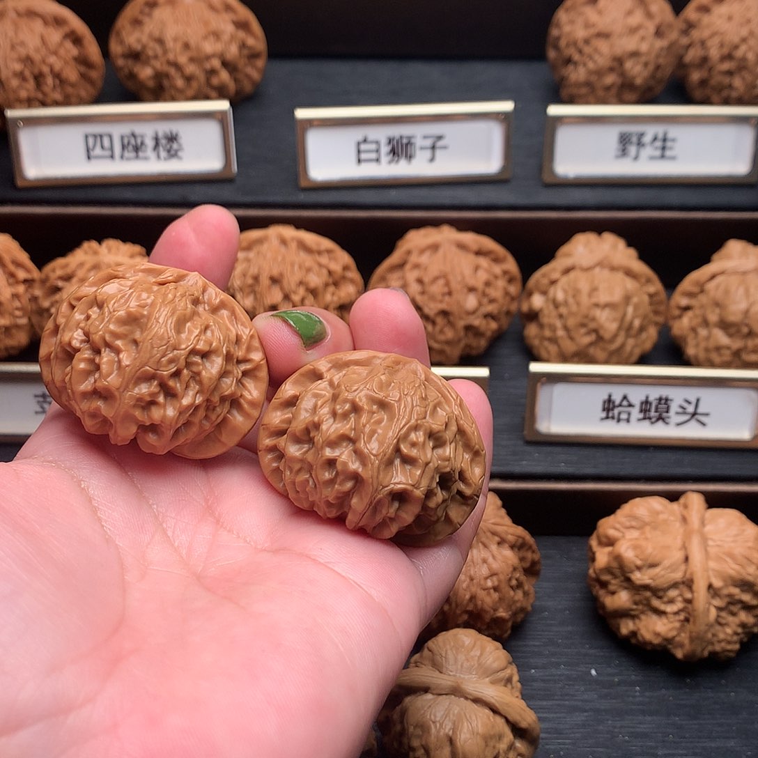 文玩核桃吊坠470号宫灯39