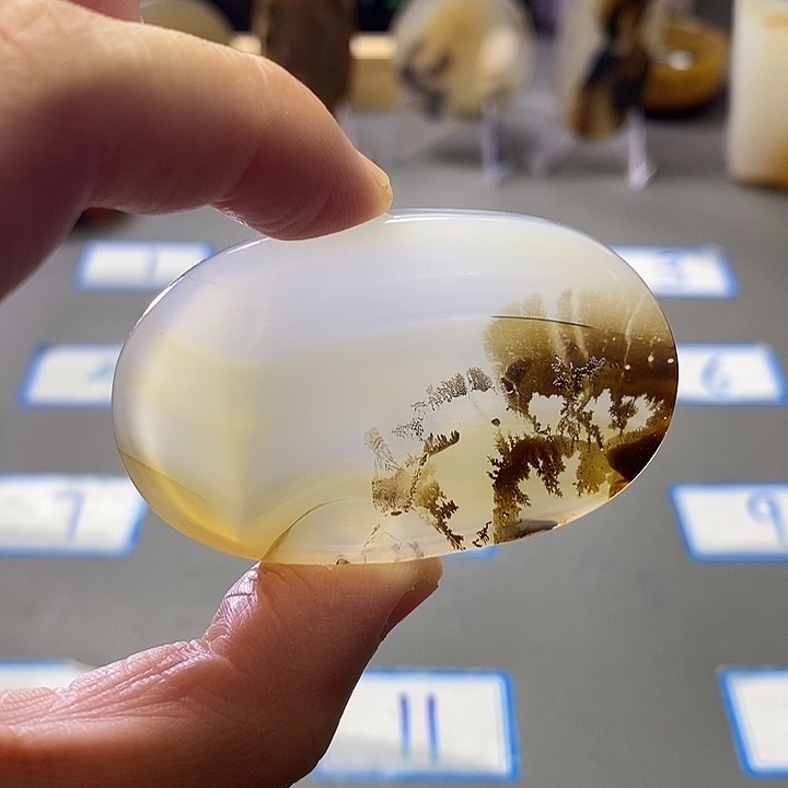 玛瑙/玉髓未镶嵌珠宝半成品1