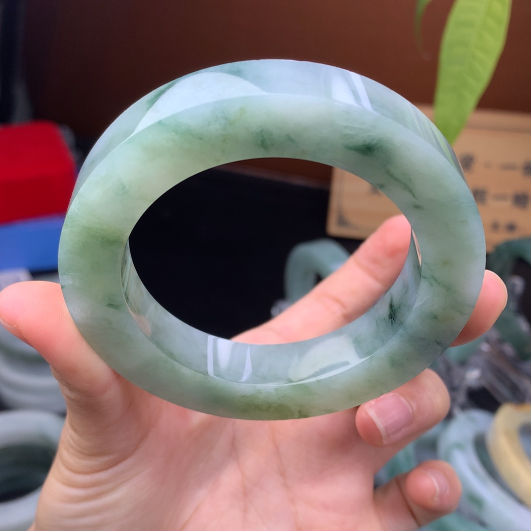 定制翡翠手镯未镶嵌定制不退不换