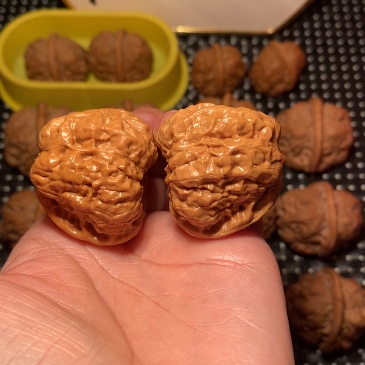 把件文玩核桃开背大腿肌肉蛙