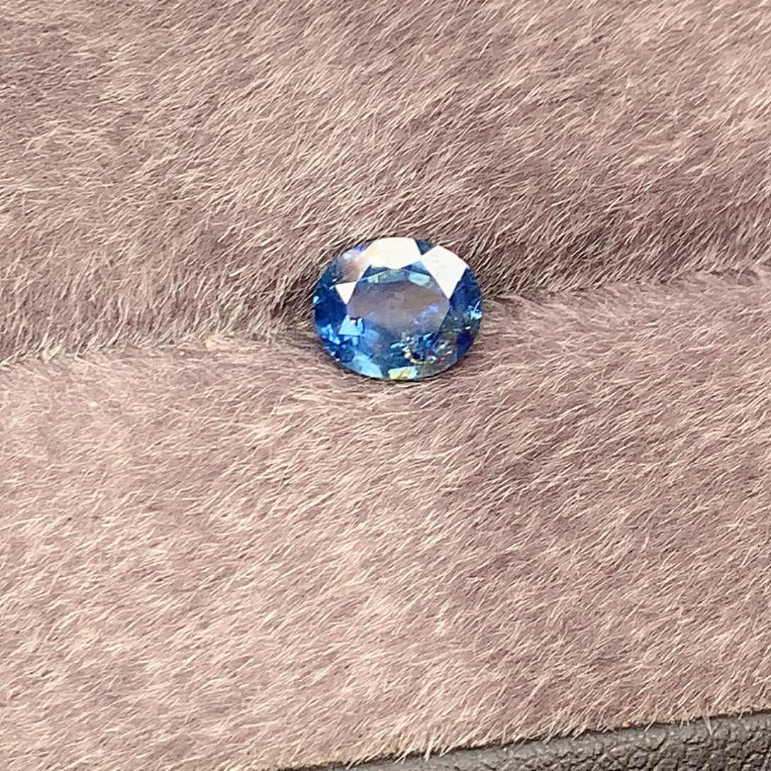 蓝宝石裸石天然蓝宝石1.27ct/688