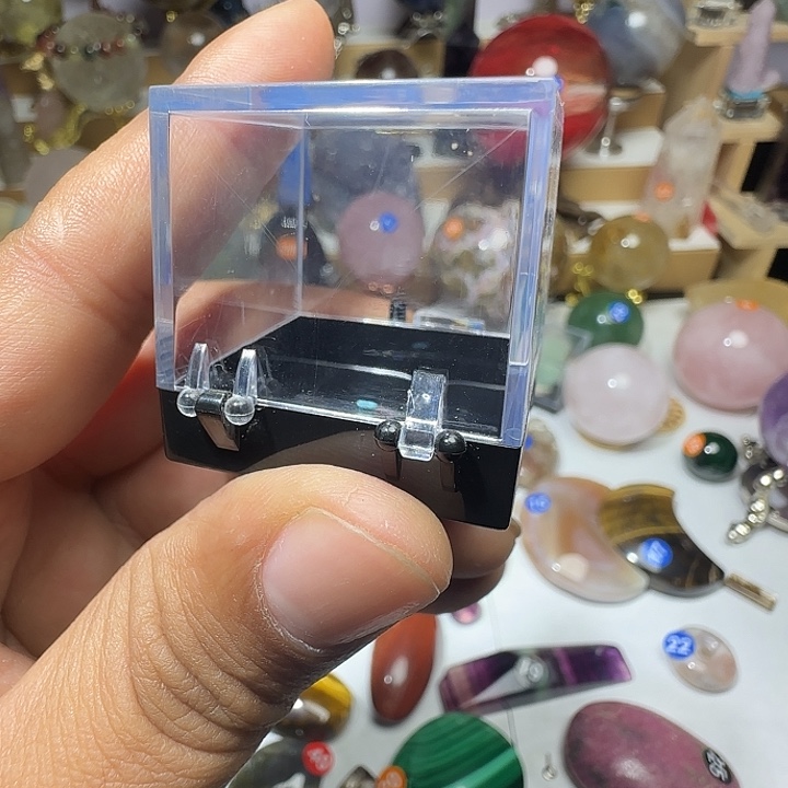 莹***莹未镶嵌珠宝半成品水晶