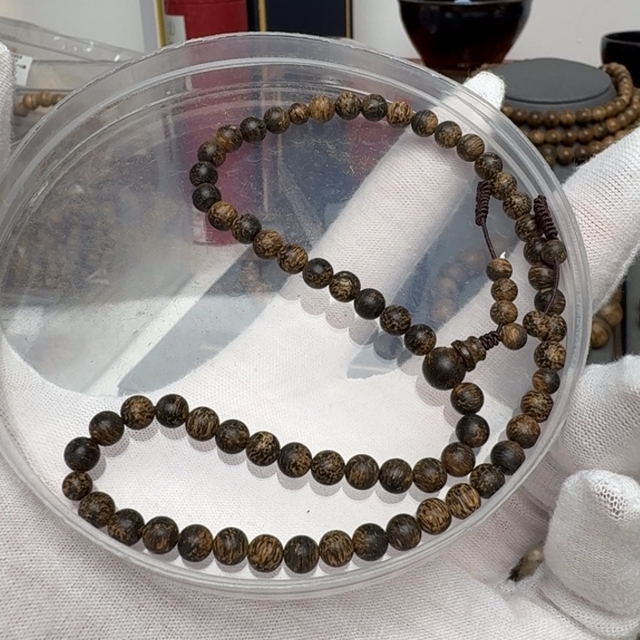 ****晓沉香沉香碎屑达拉干红土沉水老料0.52沉香5.9克