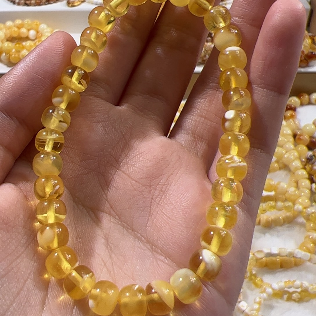 琥珀未镶嵌珠宝奇石金瓷白老型手串