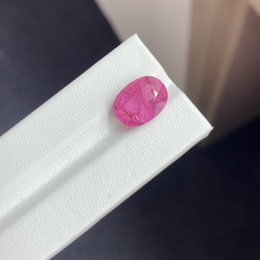 碧玺裸石未镶嵌7.115ct裸石