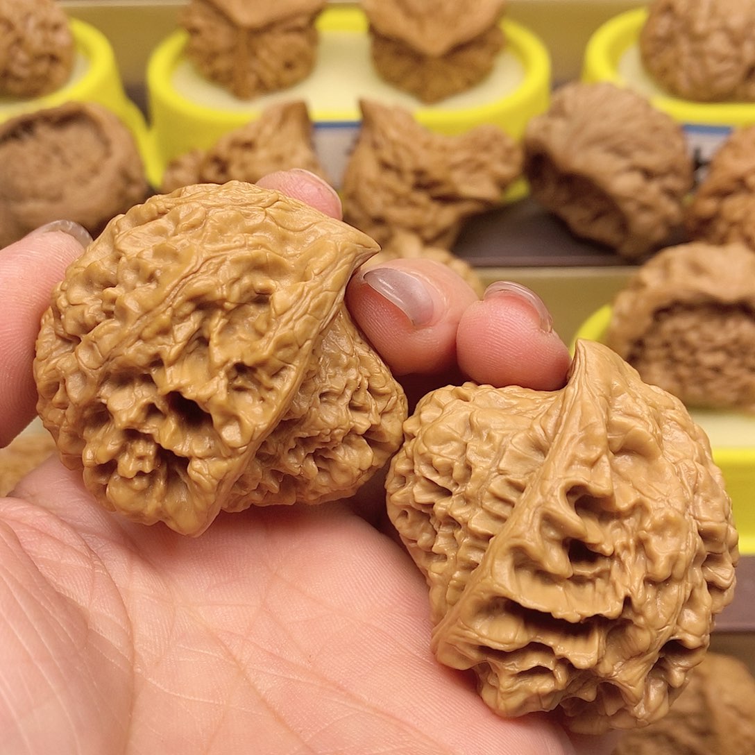 文玩核桃吊坠用****7抱子蛇