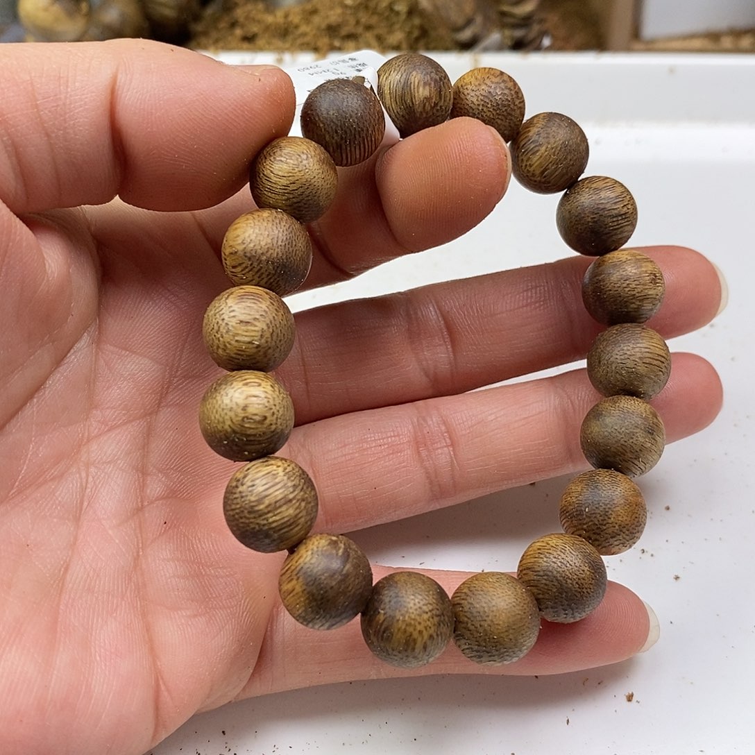 沉香手串绿棋楠规格1.2-9