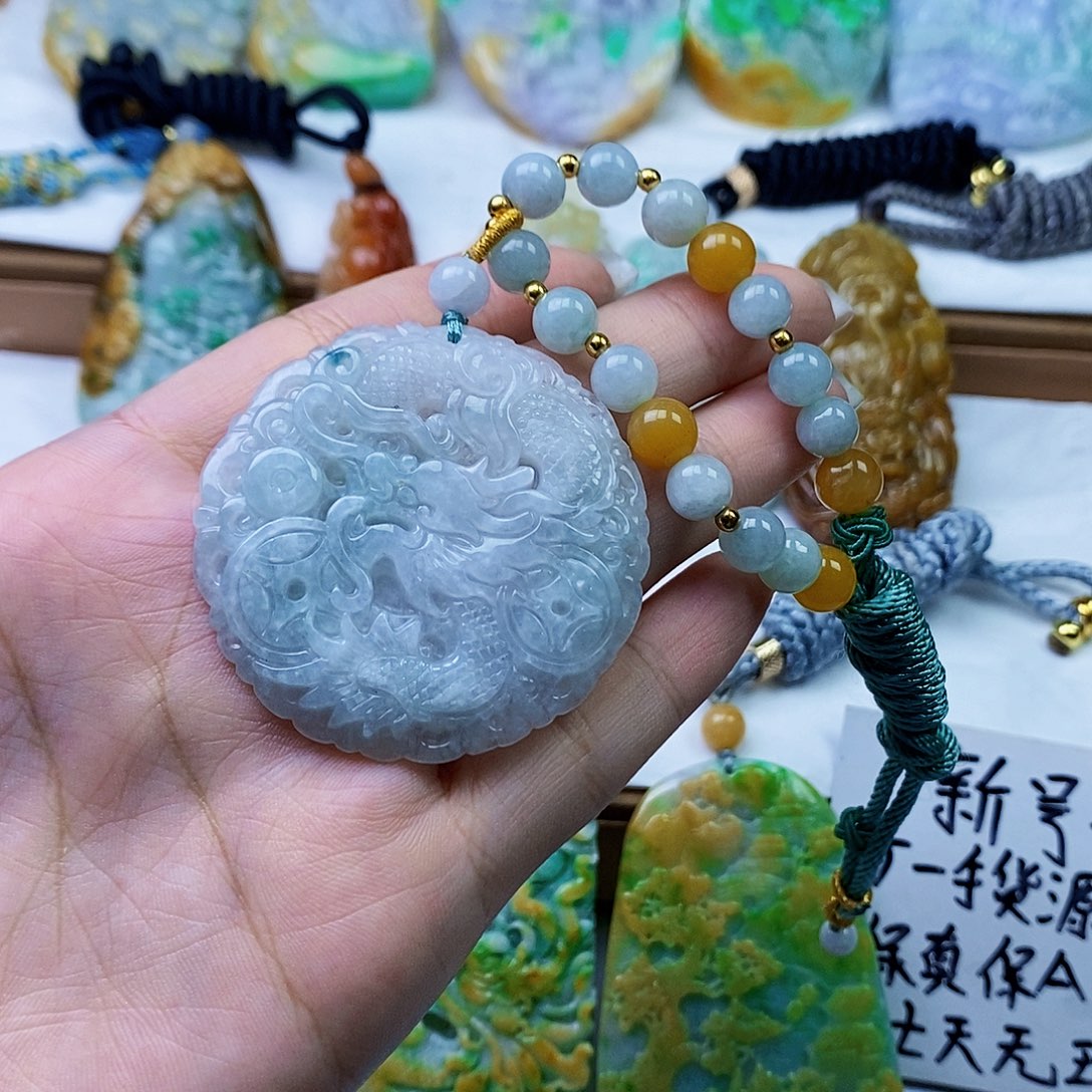 颈饰未镶嵌翡翠翡翠