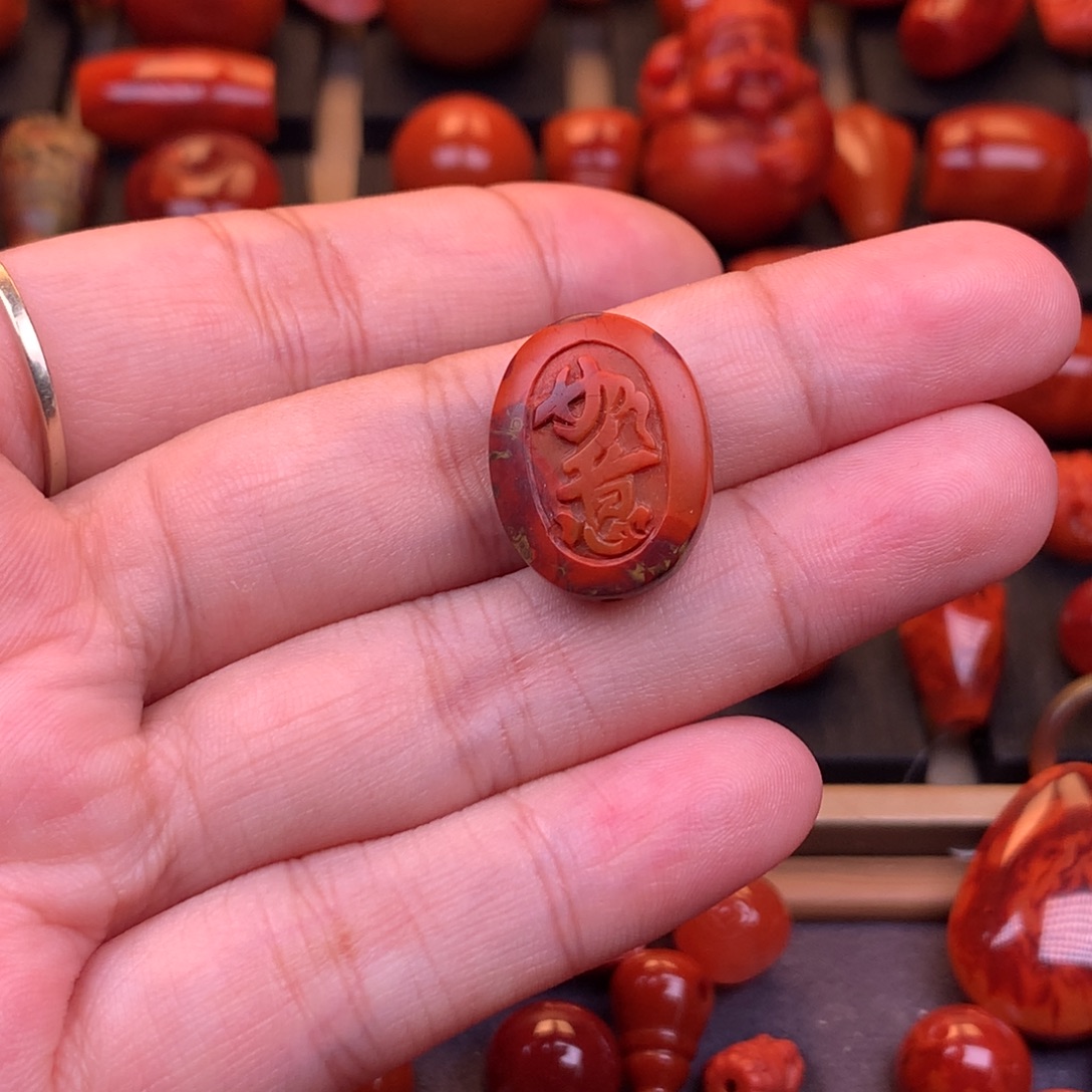 南红玛瑙未镶嵌原矿铁皮包浆如意15.5mm