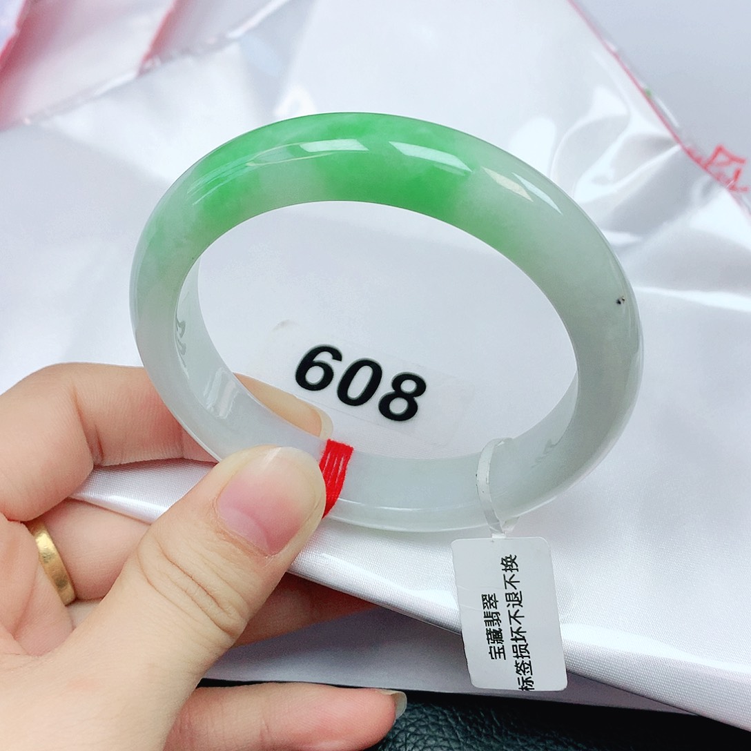 未镶嵌手镯翡翠56圈经典白底青