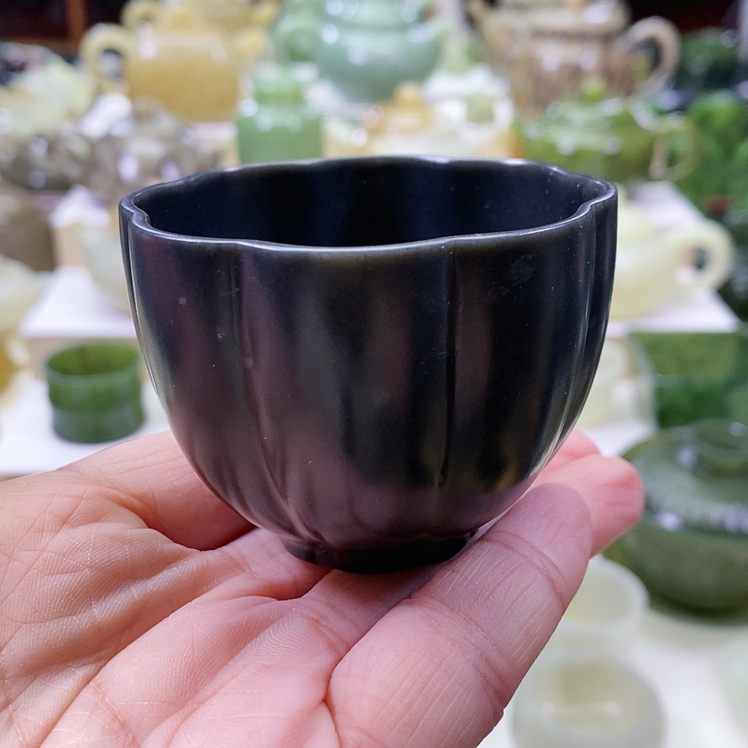 和田玉茶杯未镶嵌