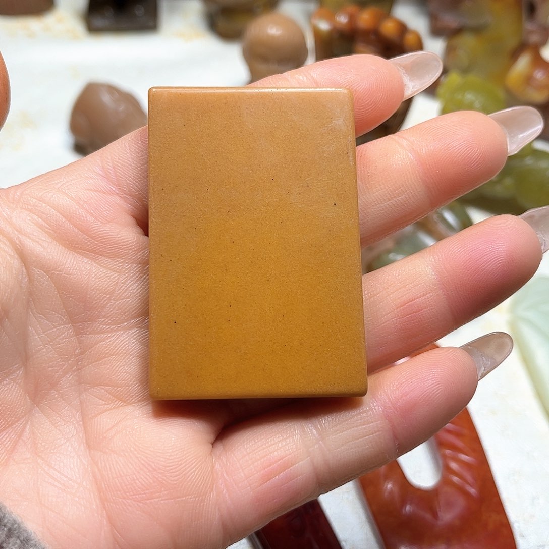 白玉菩提吊坠白玉菩提吊坠