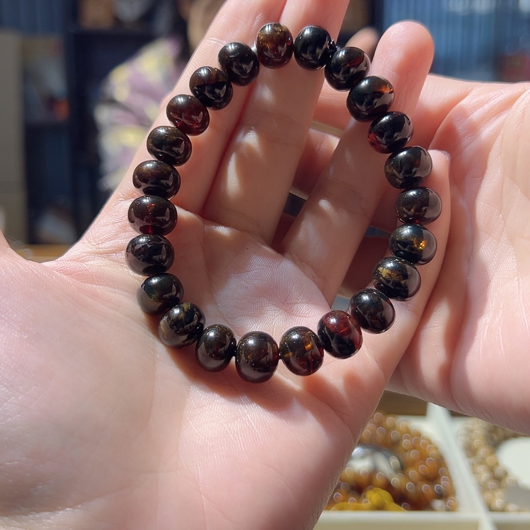 琥珀未镶嵌手链抚顺琥珀11m深血