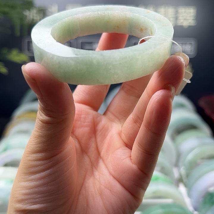 定制翡翠未镶嵌翡翠手镯翡翠手镯翡翠手镯