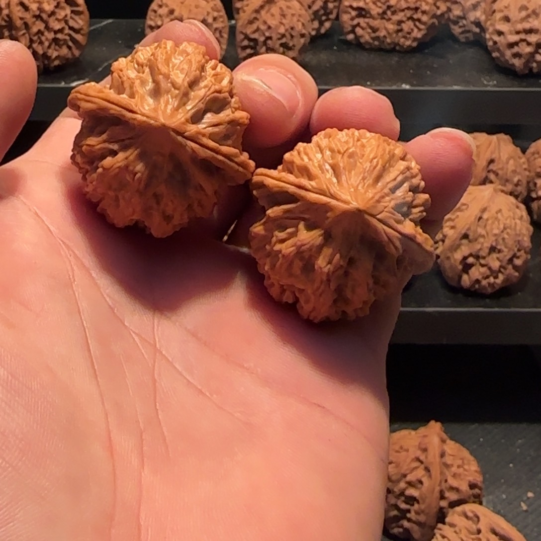 桃核把件灯笼核桃37