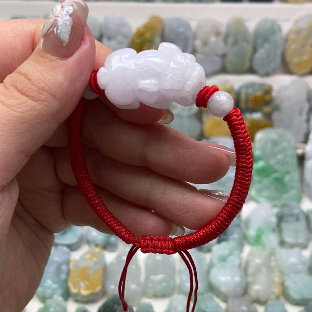 翡翠吊坠(赠链)未镶嵌s s