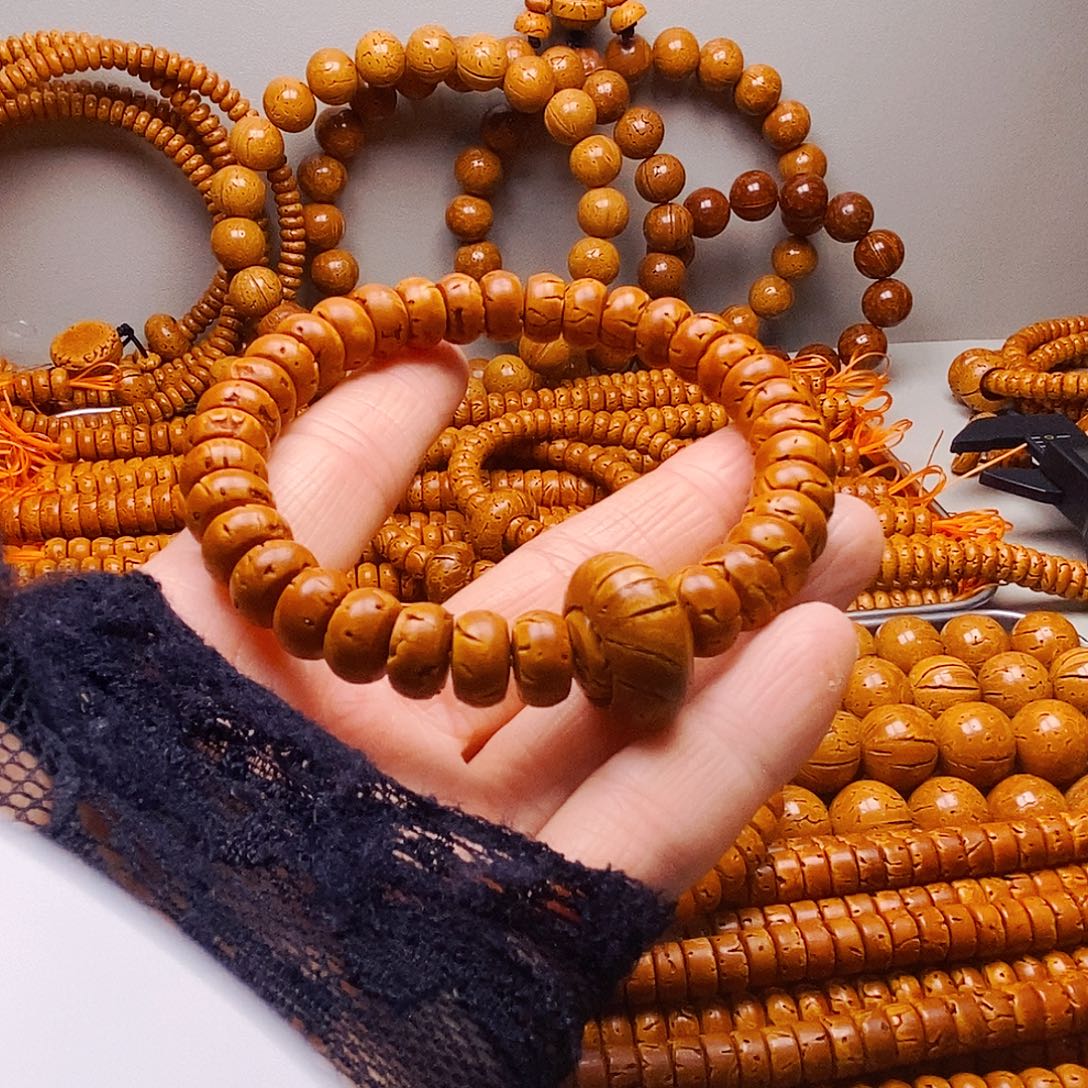 吊坠桃核6乘10核片手串微瑕40