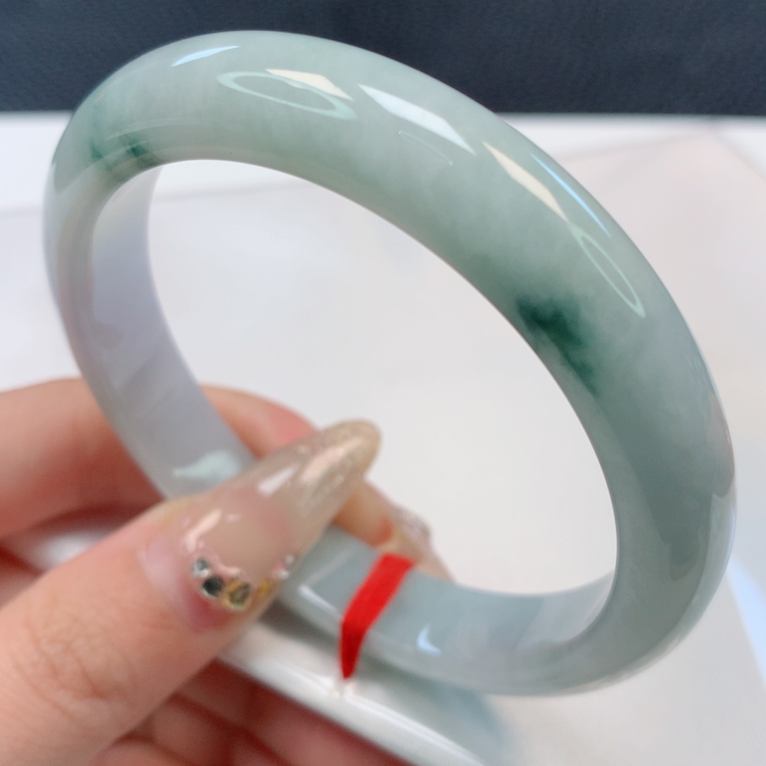 【闪购商品】翡翠手镯未镶嵌57圈