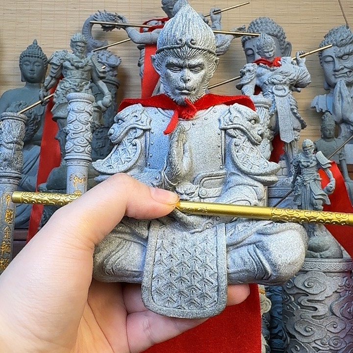 石材悬坐悟空青砂石
