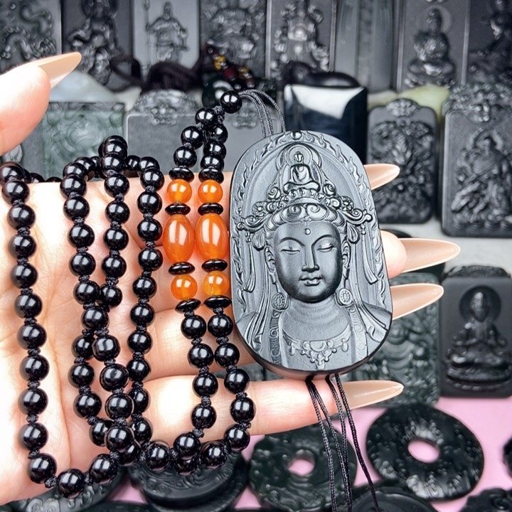 颈饰未镶嵌和田玉?****