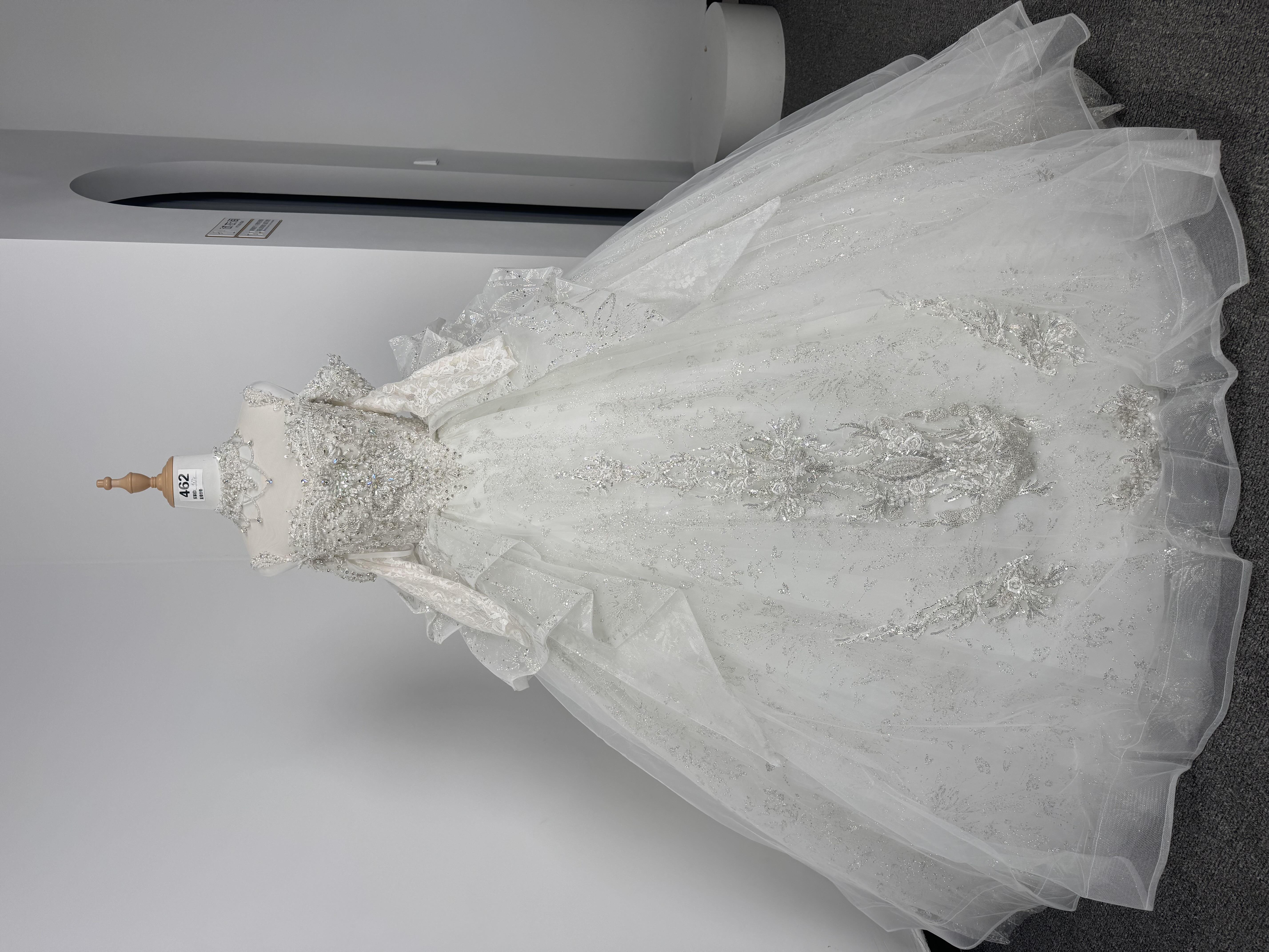 9074一字肩长袖挂脖三穿重工满钉珠超华丽气质公主蓬蓬纱大气宫廷